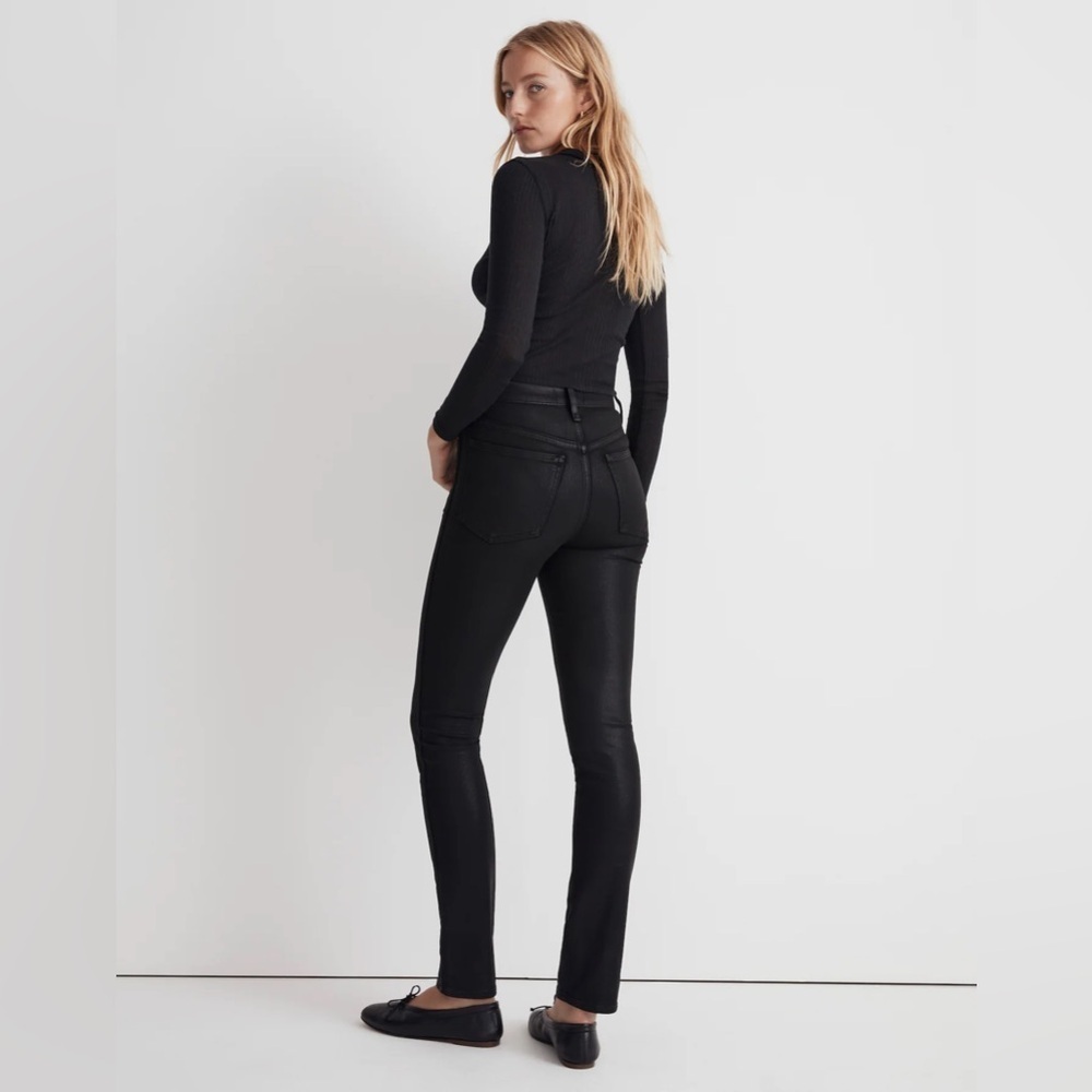 Madewell Stovepipe Jeans in True Black Wash: Coated Edition Size 27 EUC